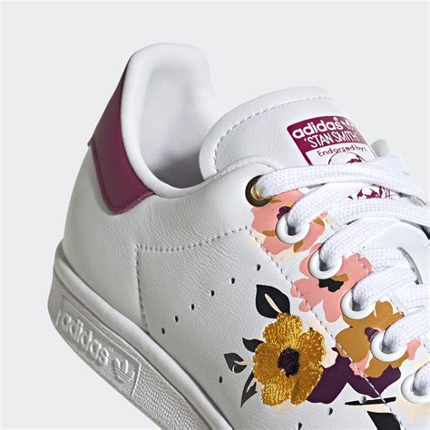 adidas rote blumen|Sneakers · Blumen .